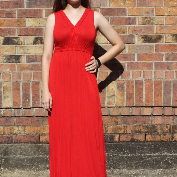 Spense Dresses & Skirts - spense - Red Maxi Dress (Size Missy M)